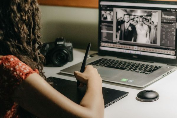 From the client's final list to one finals link: a handoff that doesn't lose frames